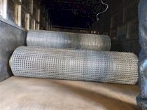 Lưới thép hàn mạ kẽm cuộn hàng có sẵn khổ 1.5m