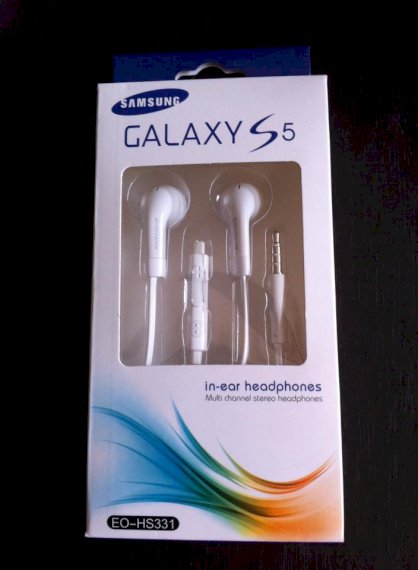 Tai nghe có mic Samsung galasy S5 EO-HS331