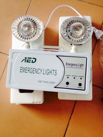 Đèn sự cố AED- Đèn chiếu sáng khẩn cấp AED