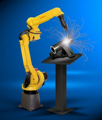 Robot Fanuc R420i - hàn CO2