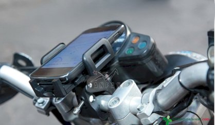 Giá đỡ điện thoại trên tay lái xe đạp, xe máy xoay 360 độ