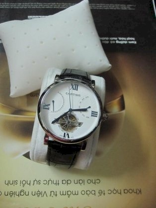 Đồng hồ Cartier mặt tròn dây da D031