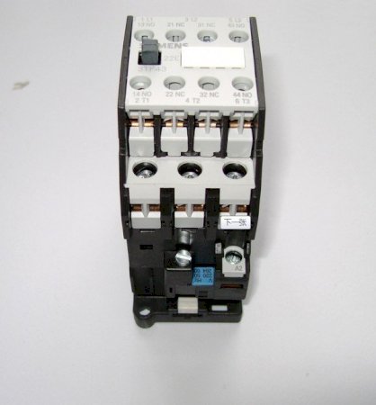 Contactor Siemens Model 3TB4322-0XM0