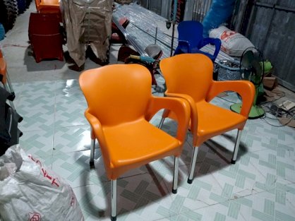 Bàn ghế nhựa chân inox phi 33 HTT cam