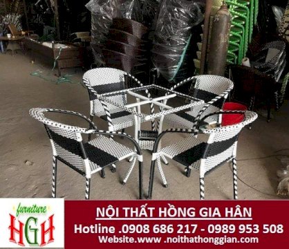 Bộ bàn ghế cafe mây nhựa Hồng Gia Hân k82