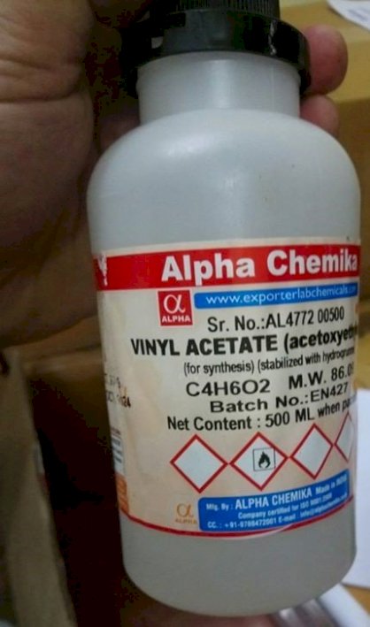 Vinyl acetate, acetoxyethylene, ,for synthesis,stabilized with hydroqrunme , C4H6O2  ,Alpha Chemika  500 ml