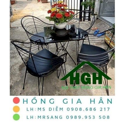 Bàn ghế cafe sắt giá tốt Hồng Gia Hân MS242