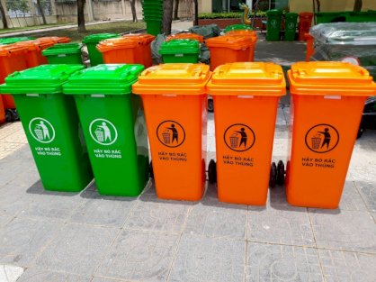 Thùng rác nhựa 240L màu cam có bánh xe nhựa loại 1 BSC