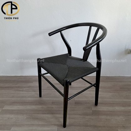 Ghế Wishbone đen (CH24) mặt đan