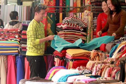 Chợ Tân Bình- Chợ Vải Giá Sỉ Lớn Nhất Ở Sài Gòn