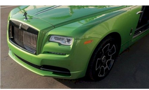 Not a color that you always sees on a Rolls Royce inozetek Acid Green on  a Roll Royce Wraith Nicely done by mwautocollision   Instagram