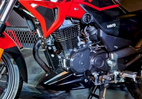 Honda CB300F 2022 chính thức ra mắt giá hơn 60 triệu đồng