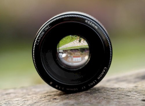 Káº¿t quáº£ hÃ¬nh áº£nh cho Táº¡i sao nÃªn chá»n mua á»ng kÃ­nh 50mm f/1.8?