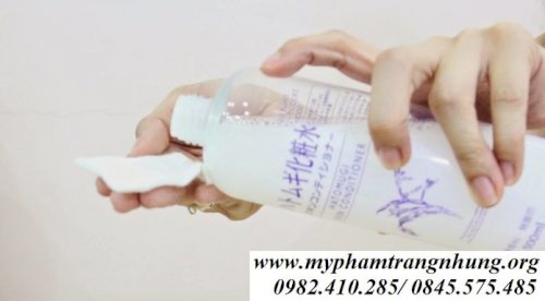 lotion-naturie-hatomugi-skin-conditioner-4-696x385_result