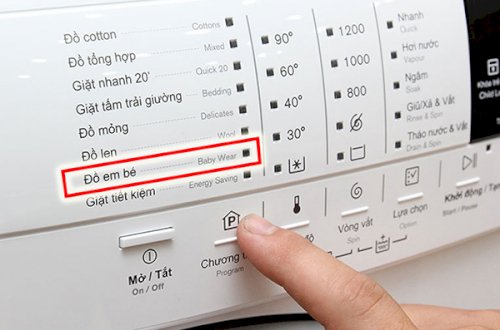 Káº¿t quáº£ hÃ¬nh áº£nh cho CÃ³ nÃªn giáº·t quáº§n Ã¡o tráº» sÆ¡ sinh báº±ng mÃ¡y giáº·t?