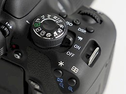 Canon EOS 750D (EF-S 18-55mm F3.5-5.6 IS STM) Lens Kit (Ảnh 4)