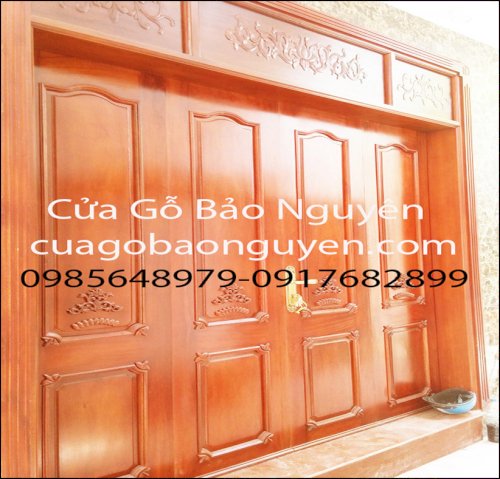 cửa gỗ dổi