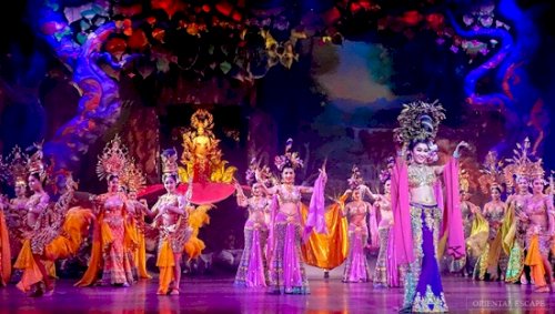 alcazar-show-chuong-trinh-transvestite-cabaret-tot-nhat-o-thai-lan-1