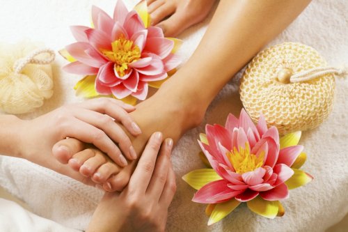 Káº¿t quáº£ hÃ¬nh áº£nh cho foot massage