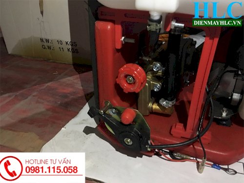 Máy phun thuốc trừ sâu honda