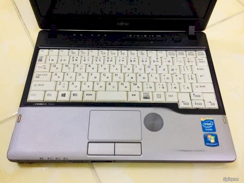 Laptop Nhật Fujitsu (hàng xách tay) nhỏ gọn chưa đến 2tr - 4