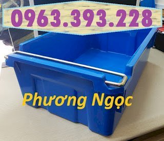 Thùng nhựa đặc A2 có quai sắt, thùng nhựa công nghiệp, khay nhựa A2 20180407_125645