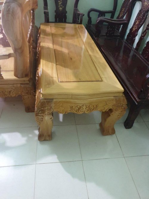 Bàn ghế gỗ đổi là lựa chọn hoàn hảo cho không gian sống của bạn. Với chất liệu gỗ tự nhiên và thiết kế đơn giản mà tinh tế, bàn ghế gỗ đổi là sự kết hợp hoàn hảo của tính năng và thẩm mỹ.