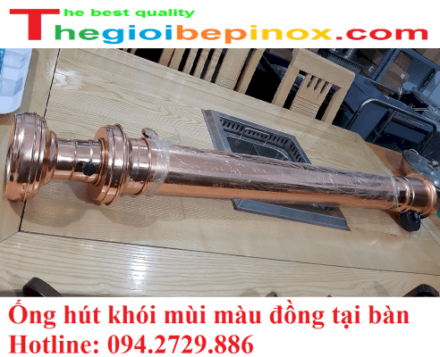 Ống hút khói mùi màu màu đồng tại bàn nhà hàng lẩu nướng