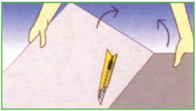 Bước 12: Tấm có thể được cắt bằng dao. Nhấn mạnh dao chừng 1/3 độ dày theo những hướng cần thiết, sau đó bẻ gập lên, dùng giấy nhám chà nhẵn các đường cắt