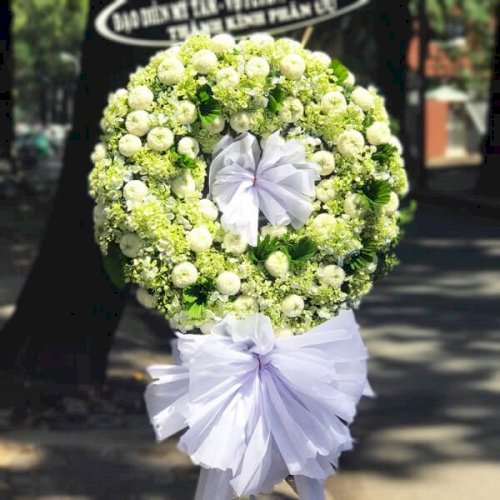 hoa chia buồn tại shop hoa tươi Ninh Hoà Khánh Hoà